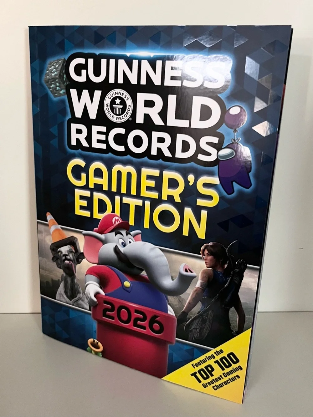 New Guinness gamers world records full color book